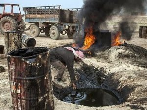 IŞİD 80 bin varille petrol zengini oldu