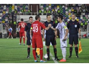 Neftçi Bakü - Partizan Maçını Hüseyin Göçek Yönetecek