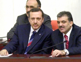 AKP'nin başına mutlaka Abdullah Gül geçecek!