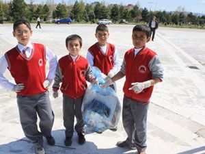 Beyşehir Gölü sahilinde temizlik seferberliği