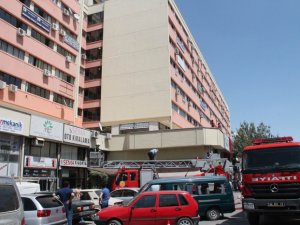 Konya'da iş merkezinde yangın paniği