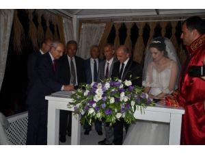 Kılıçdaroğlu Ve Baykal Nikah Şahidi Oldu