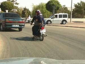 Motosikletliler kuralları hiçe sayıyor