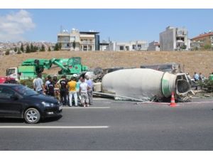 Beton Mikseri Devrildi, 1 Kişi Öldü