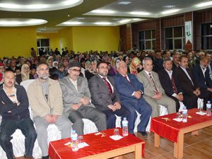‘Gençlere, Peygamberimizi anlatmalıyız’
