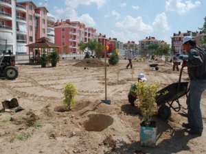 Karatay'da yeşil alan ve park yapım çalışmaları