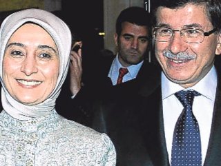 Cumhuriyet Sare Davutoğlu'nun kürtaj karşıtlığına hayret etti