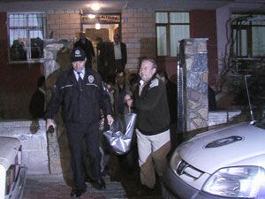 Baba yadigarı silah ile canına kıydı