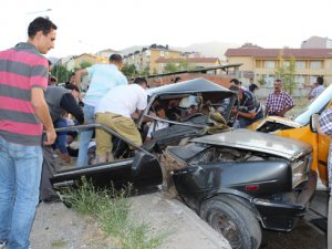 Baba ile anne karnındaki bebek kazada öldü