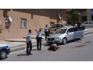 Ankara'da Ki Çatışmada 2 Sivil Polis, Bir Kadın Ve Zanlı Yaralandı