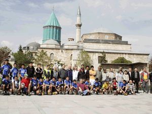 Pedallar Mevlana’yı ziyaret etti