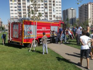 İtfaiye aracı çamura saplandı