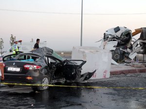 10 tonluk mermerin altında kaldılar