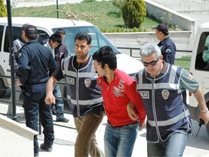 Karaman'daki bıçaklı cinayete 5 tutuklama