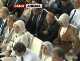 Erdoğan kürsüde Bilal ve Sümeyye telefonda