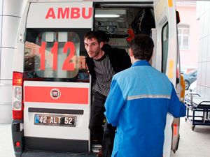 İşyerini bastığı kardeşini bıçakladı
