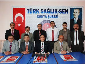 Bazı sendikalar usulsüz üye yapıyor