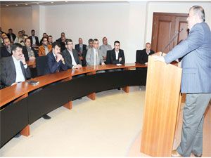 Ayakkabıda markalaşmak şart
