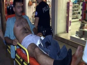 Tanımadığı kıza telefon verdi bıçaklandı