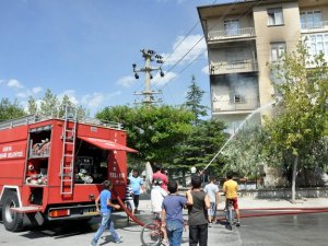 Misafirlikteyken evleri yandı