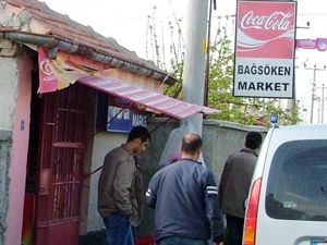 Kulu'da marketten para ve sigara çalındı