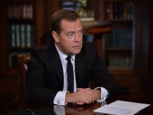 Medvedev: Abd Yüzde 2, Ab Yüzde 0,9, Rusya Yüzde 0,5 Büyüyecek