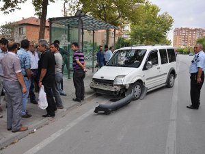 Otoparktan araç çaldı kaçamadı