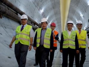 Davutoğlu yeni tüp geçidi denetledi