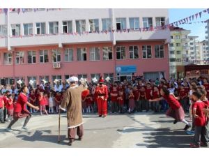 Gülbaharlı Öğrenciler Yeni Eğitim Öğretim Yılına Şenlik Havasında Başladı