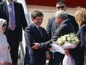 Başbakan Davutoğlu KKTC'de
