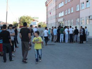 Kurs yatakhanesinde yangın