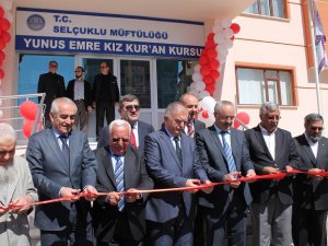 Yunus Emre Kur'an Kursu hizmette
