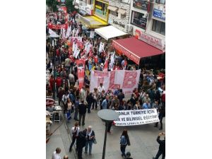 Tlb Eğitim Politikalarını Protesto İçin Yürüdü