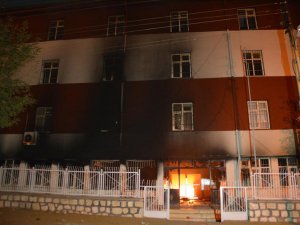 Siirt'te polis karakolu düştü anonsu!