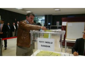 Hakim Ve Savcılar Sandık Başında