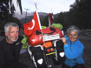İkinci baharı yaşayan Fransız çiftin bisikletle dünya turu