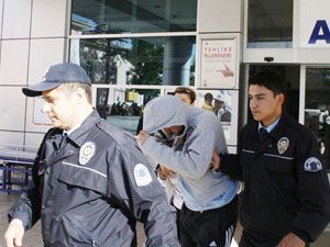 Fuhuş operasyonunda 15 kişi gözaltına alındı
