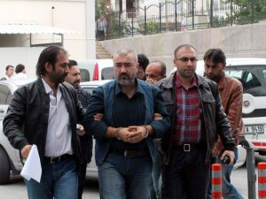 Sahte kimlikle kredi çekmek isterken yakalandılar