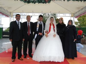Yaman ailesi Mahmut'u evlendirdi