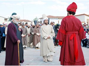 Mevlana ve ailesi yarın temsili karşılanacak