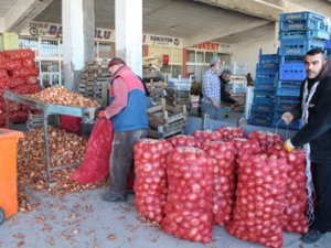 Patates, soğan stoğu