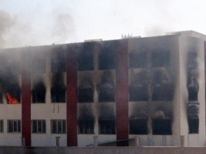 Nusaybin'de bir yurt ateşe verildi