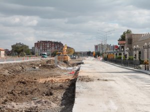 Aslanlı Kışla Caddesi’nin bir bölümü trafiğe kapandı