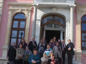 Edirneli Yaşlı Kadınlar Yaşadıkları Şehrin Tarihi Mekanlarını Gezdi