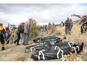 Afyon'daki Kazada Ölen Öğrenci Sayısı 8'e Yükseldi