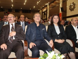 Eker: IŞİD Irak'taki zulmü yaşatanların bir maşasıdır