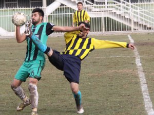 Futbol dolu Pazar