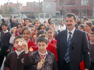 Öğrencilerin beraberlik yarışı