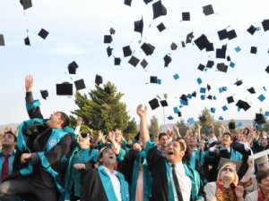 Yüzbinlerce üniversite mezununa müjde!