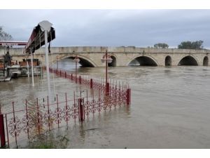 Meriç Nehri’nde Su Seviyesi Yükselişi Devam Ediyor